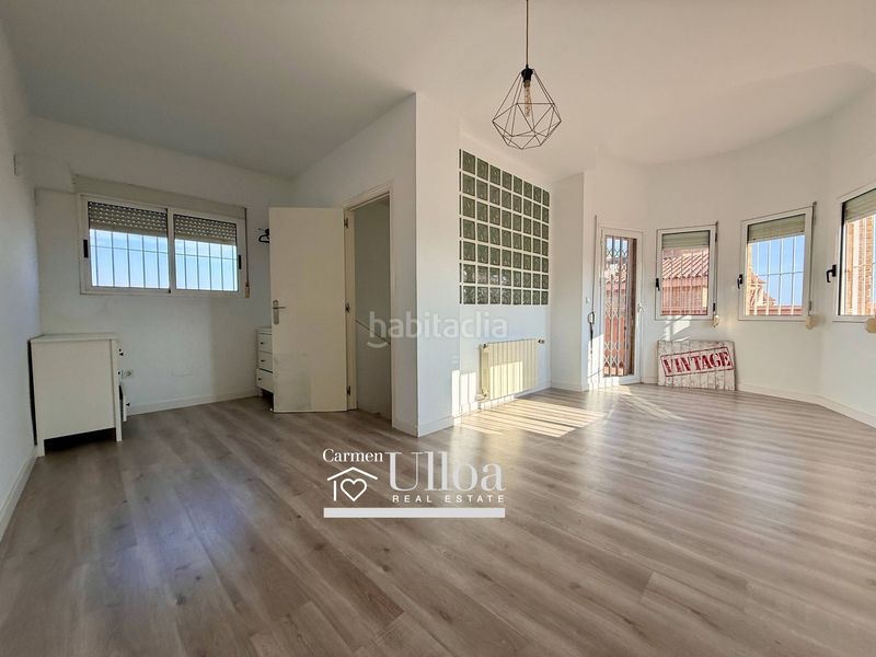 Foto 47bd64a9-59d4-4e10-aec6-e803dfa084cc. Casa adossada amb calefacció aparcament piscina a Alicante