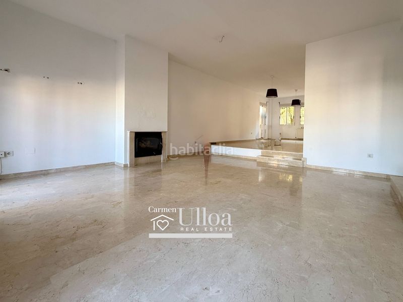 Foto 64fc1b19-7380-4bdf-a155-94a0b76a48e3. Casa adossada amb calefacció aparcament piscina a Alicante