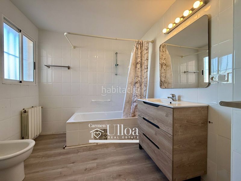 Foto 674d177d-f200-4734-855a-410b8bd22632. Casa adossada amb calefacció aparcament piscina a Alicante