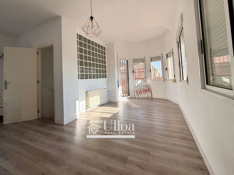 Foto 6bf5687f-0c96-4ccb-a6eb-769e8a76a5d5. Casa adossada amb calefacció aparcament piscina a Alicante