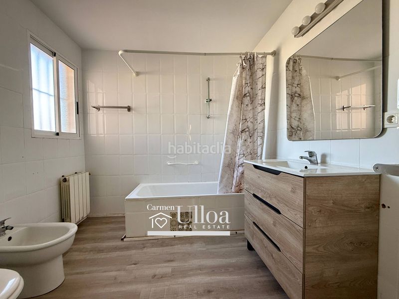 Foto b2169da3-ce05-4f93-9314-bb0091fe7904. Casa adossada amb calefacció aparcament piscina a Alicante