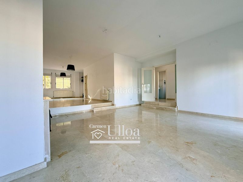 Foto c592a1f1-6a6e-4e99-955e-6423ff81a391. Casa adossada amb calefacció aparcament piscina a Alicante