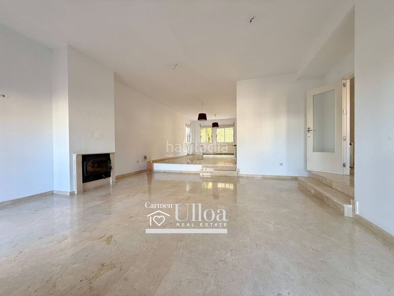 Foto d566df54-d7ed-474e-9250-efc9dc78ce08. Casa adossada amb calefacció aparcament piscina a Alicante