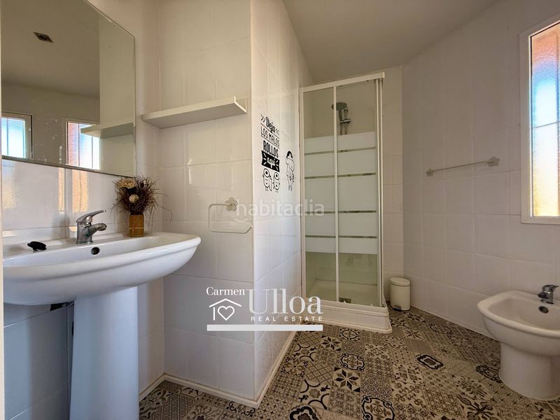 Foto d5de1a68-1255-4a10-878b-2ec757ffec36. Casa adossada amb calefacció aparcament piscina a Alicante
