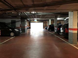 Miete Motorradparkplatz  Carrer bellpuig. Parquing en lloguer per  moto