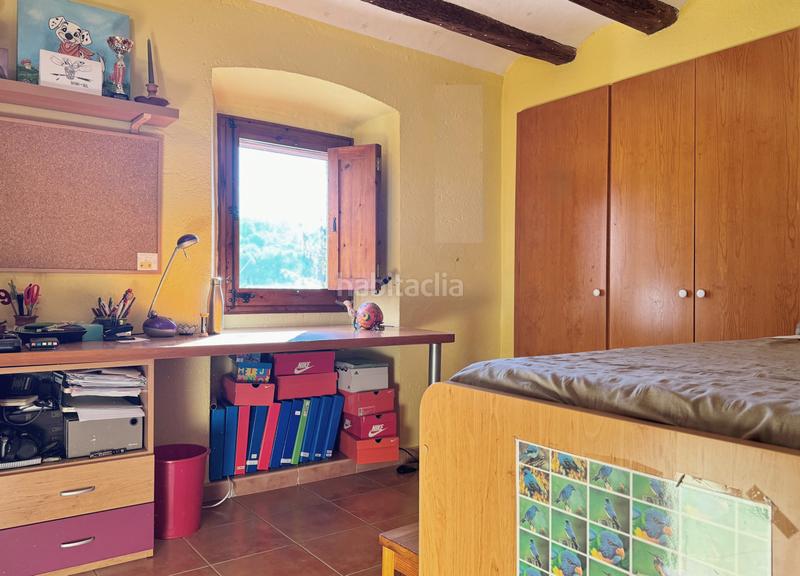 Foto f726ed20-b5c9-407f-8b9c-2b306b277551. Casa amb xemeneia calefacció aparcament a Palol de Revardit