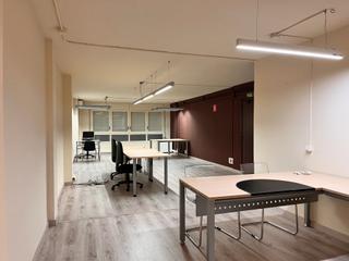 Lloguer Oficina a Santa Eugenia. A 5 minuts dels jutjats i de l'estació