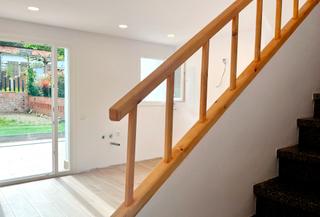 Casa adossada a Palau. Casa completament reformada amb jardi de 170m2