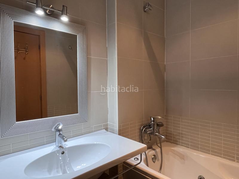 Foto 7312bfab-a9e8-4e73-b2fd-aa47e49206da. Affitto appartamento con riscaldamento parcheggio in Girona