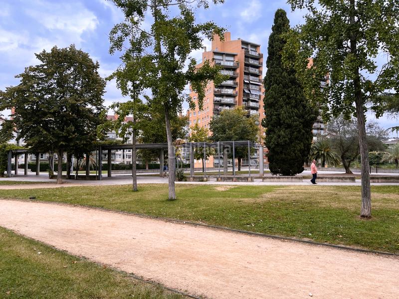 Foto cf458132-f2d8-4fd8-acc3-4b13af7af82f. Affitto appartamento con riscaldamento parcheggio in Girona