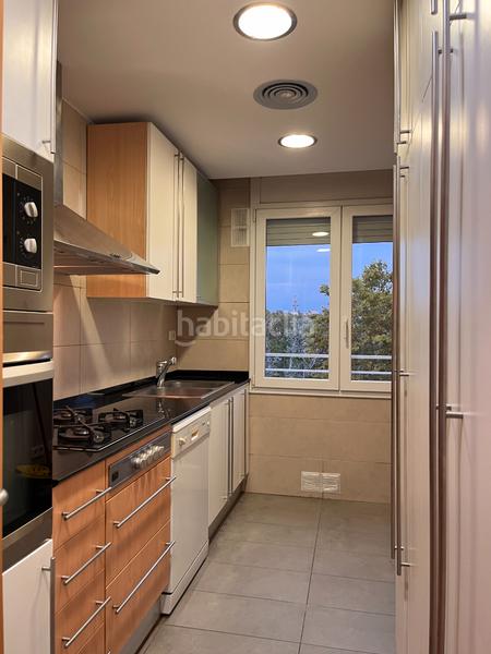 Foto b6696107-4e1e-4a03-a9aa-51aa80680afd. Alquiler piso davant del parc migdia en Eixample Sud-Migdia Girona