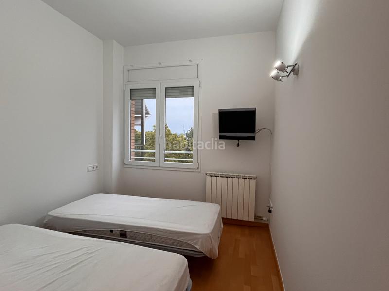 Foto 2ab09e1b-8f96-4cf8-8866-fed1b5c713a9. Location appartement avec chauffage parking dans Eixample Sud-Migdia Girona