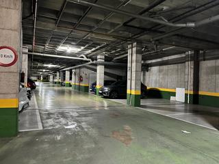 Alquiler Parking coche en Carrer riu ser 5. Plaça d´aparcament gran i de bon accès
