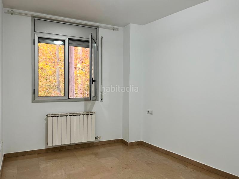 Foto 64ebcbc1-796b-42b7-a8d4-8e0f3d0b5c74. Location appartement avec chauffage parking dans La Devesa Girona