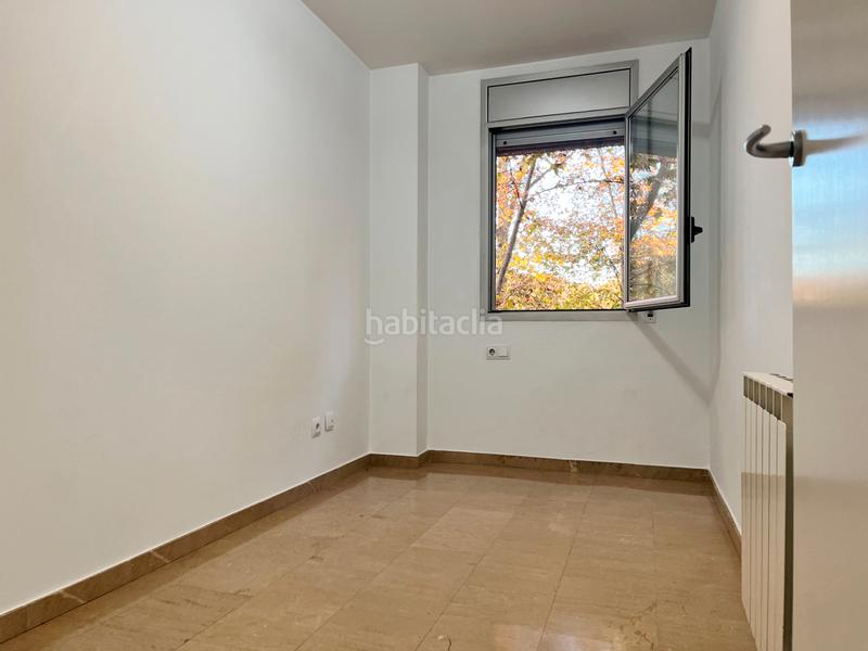 Foto ad6e06bc-d148-4b70-95b7-f3dd6f0c7236. Location appartement avec chauffage parking dans La Devesa Girona