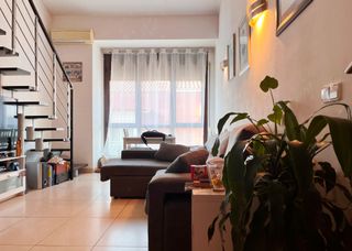 Piso en Eixample Sud-Migdia. Piso con 3 habitaciones con ascensor y calefaccin
