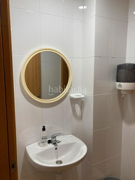 Foto e4ad2696-e4fd-4934-9ba7-90331d1beecd. Local comercial luminoso local comercial en Llevant Igualada