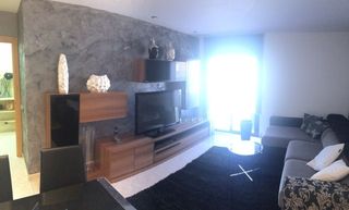 Rent Flat  Carrer de sant isidre. Excelente piso con terraza