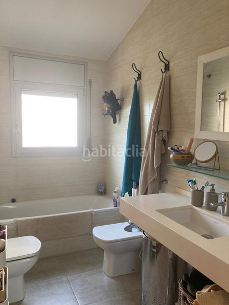 Foto 06ad8f10-f868-4669-b691-58d710a626de. Casa adossada amb calefacció aparcament a Capellades
