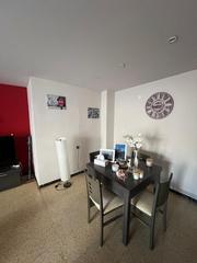 Pis  Carretera de valls. Piso centro montbui