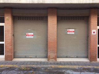 Lloguer Local Comercial a Carrer bs torras i bages 10. Local-traster