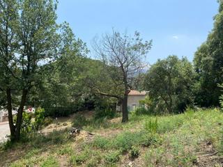Terreny residencial a Sant Celoni. Terreno esqquinero muy amplio para torre a cuatro vientos
