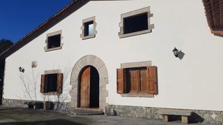 Chalet in Gualba. Torre a cuatro vientos con mucho encanto
