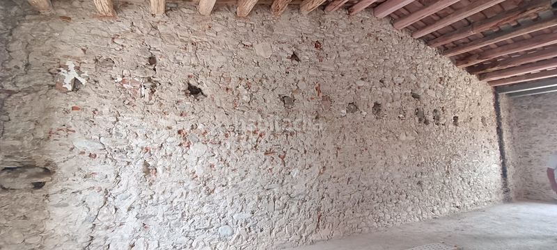 Foto 9486c5e2-8e46-44c2-98fd-41baff0e2d1f. Casa adossada a vella 93 a Sant Celoni