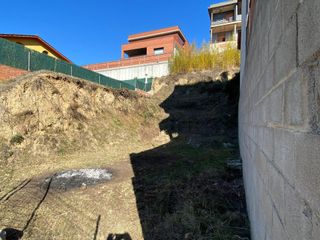 Solar urbano en Sant Celoni. Solar turo amb molt bona orientacio