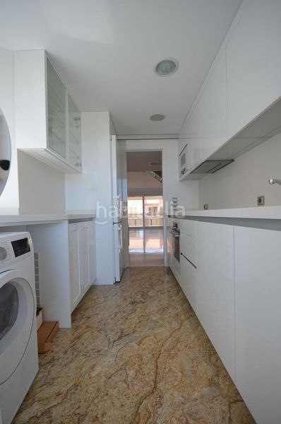 Foto cebd2ac4-634d-43bb-bbe9-4a4183c2e1ad. Àtic amb calefacció aparcament a port d´Andratx Andratx