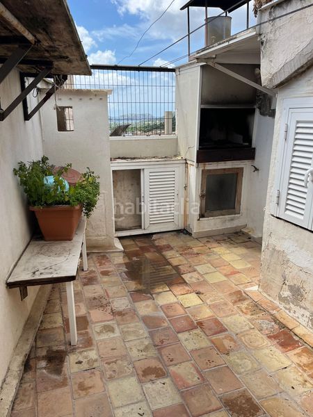 Foto c071a6ef-3660-4b33-a729-10ba5a909478. Casa amb aparcament a Andratx Andratx