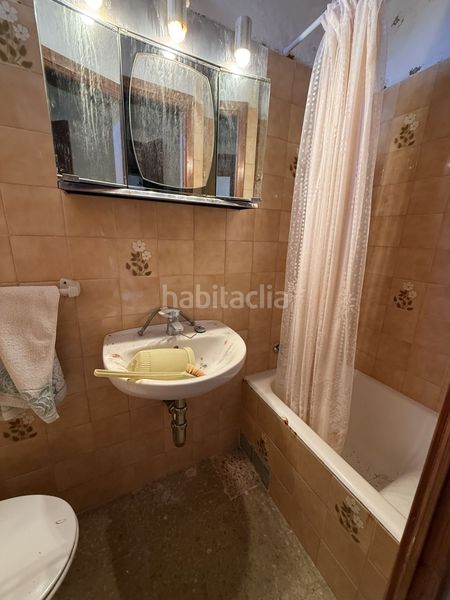 Foto d4731392-cd49-4407-aaed-92a8cab176db. Casa con parcheggio in Estellencs