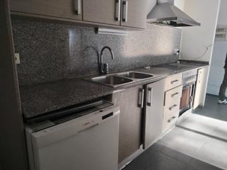 Pis  Carrer de santa maria. Piso en eixample sud girona