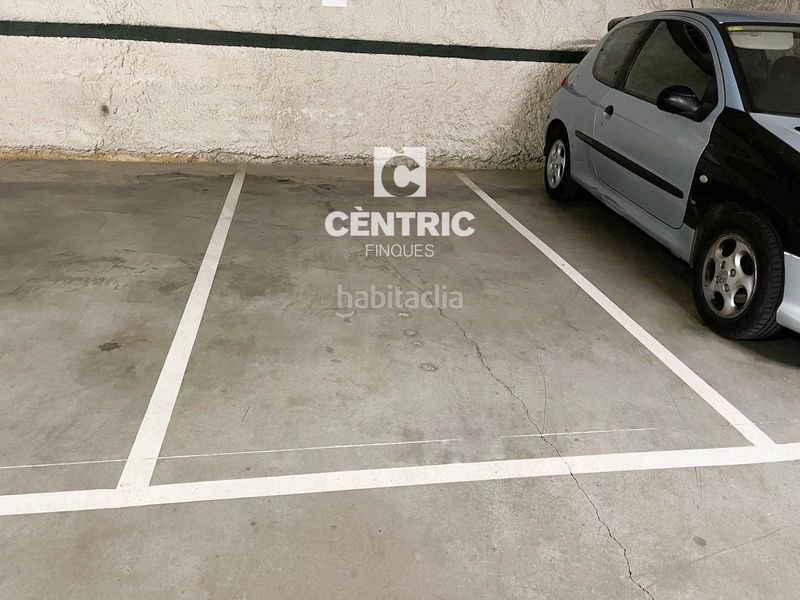 Foto ad20192a-6285-46e5-a60e-a699fdd2c697. Aparcament cotxe a La Cogullada Terrassa