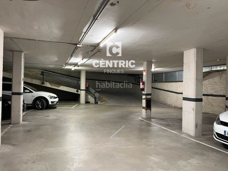 Foto d3d03dd8-6e93-4320-8661-542ccaa5281a. Aparcament cotxe a La Cogullada Terrassa