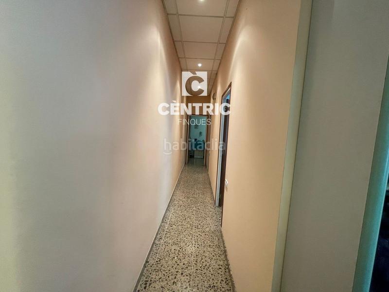 Foto 2663a829-ef02-4aad-96e5-d7d53772ab48. Alquiler local comercial  de alquiler en alexander bell, en Terrassa