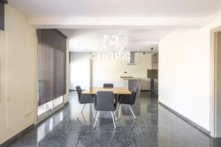 Piso  Carrer de pius xi. Piso grande en perfecto estado con terraza y vistas zona vallpar