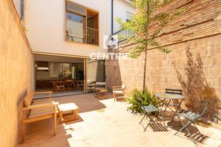 Maison jumelée  Viñolas. Maravillosa casa reformada en el centro de sant cugat.