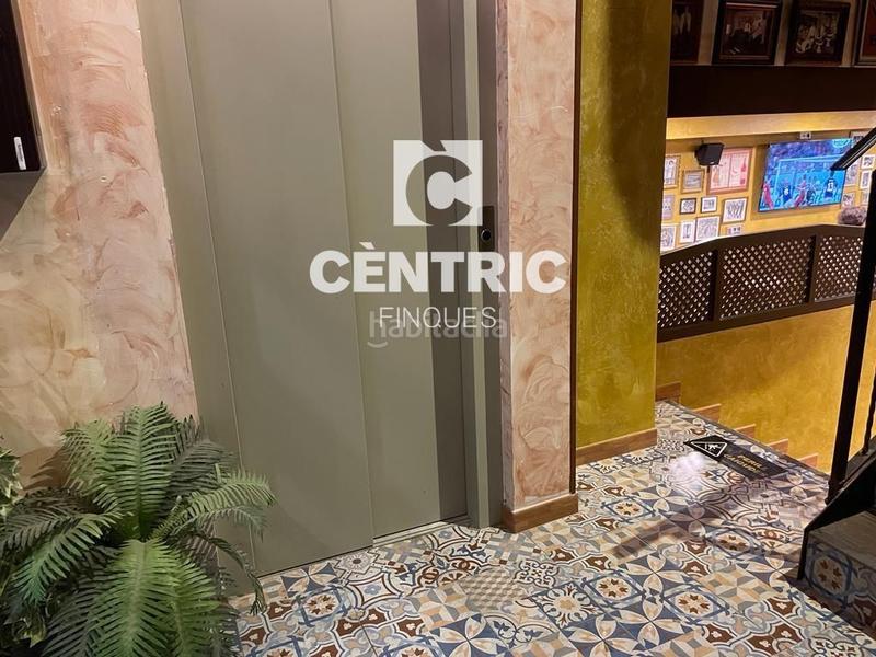 Foto ab91e613-b4b8-48ed-8ab9-cf2446d59817. Local comercial a Barri del Centre Terrassa