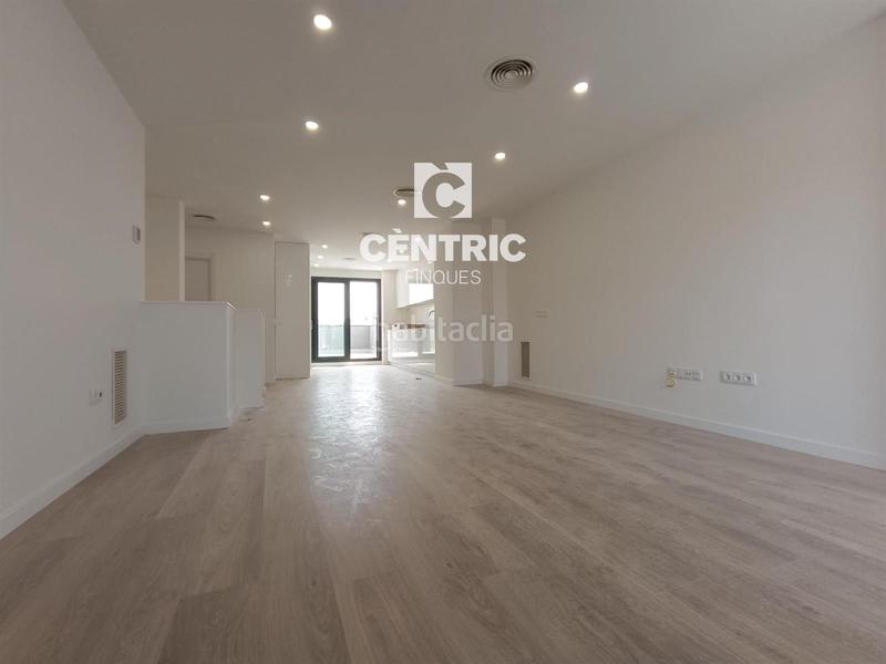 Foto a885bbd1-0f16-4d03-8ed5-a0531e7f24b4. Pis a San Pere Terrassa