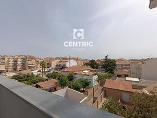 Pis a San Pere. Dúplex tercera planta, 4 habitaciones y con terrazas