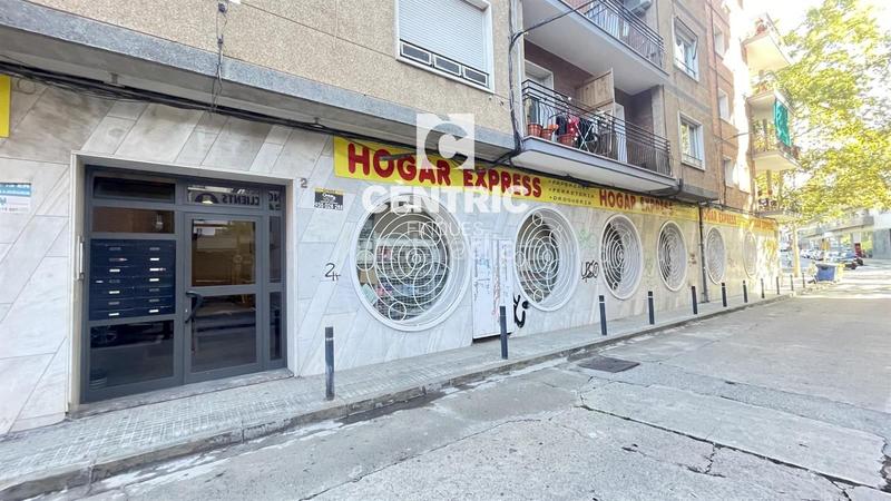 Foto 2137000b-93e2-490c-9934-0724a76fb465. Local comercial a Ca n'Aurell Terrassa