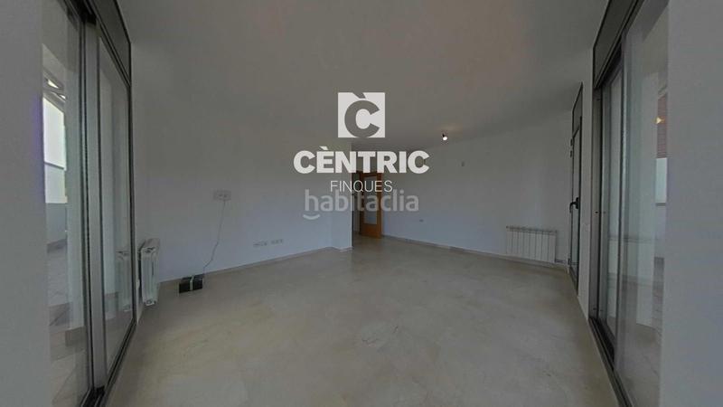 Foto f61685e0-b322-4263-ab0c-9cfaadaa1cf3. Duplex dans Les Fonts Terrassa