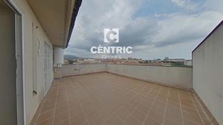 Piso en Zona Esportiva. Amplio piso reformado con 4 habitaciones y ascensor  ideal para