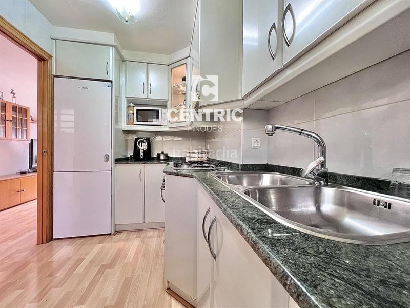 Foto 1c9b9e66-313f-4f13-833f-6ebedc36ea81. Flat with pool in Eixample Sabadell