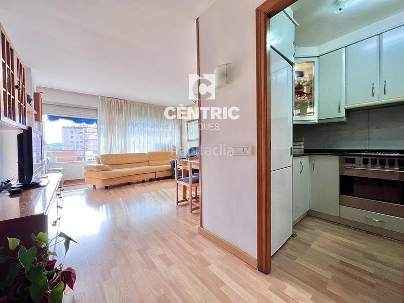 Foto 6e9c6a1e-b87b-418b-99e5-a753a863decd. Flat with pool in Eixample Sabadell