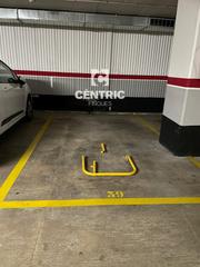 Miete Autoparkplatz in Barri del Centre. Plaza de parking en alquiler situado en cla rasa.