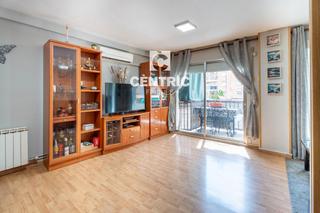 Pis  Josep tarradellas. Piso de 3 habitaciones en la avenida josep tarradellas, terrassa