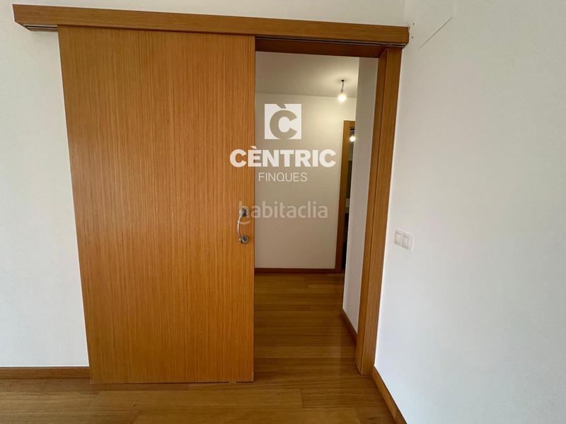 Foto 792c44b4-f3f4-459a-bf50-01d5c47b86ba. Location appartement avec chauffage parking dans Barri del Centre Terrassa