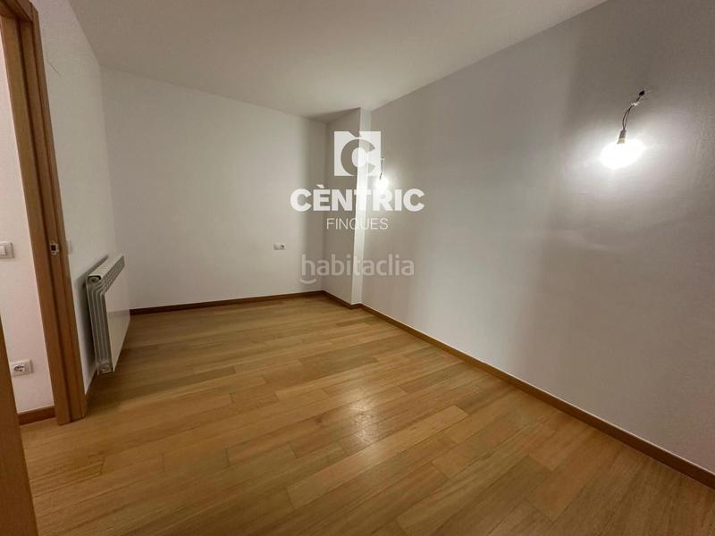 Foto de5af3c4-b36b-4b86-ac7a-89e83ff19684. Location appartement avec chauffage parking dans Barri del Centre Terrassa